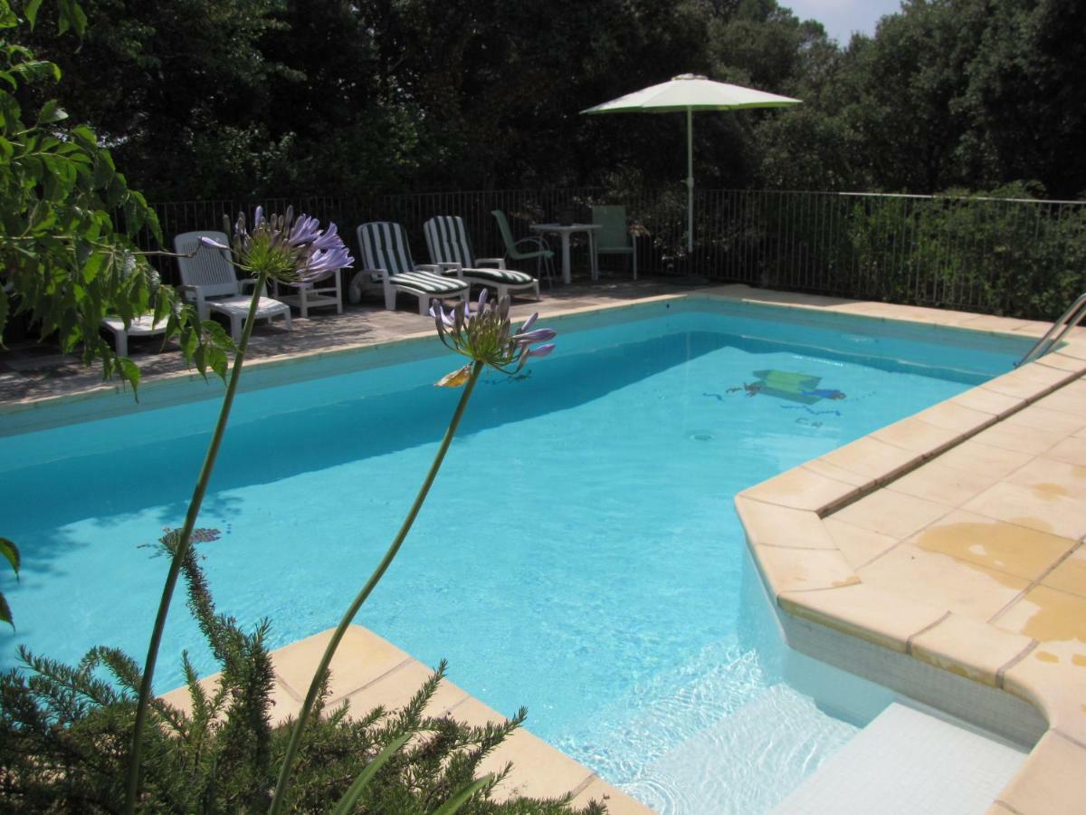 Domaine Du Bois Gite Marion Galargues Exteriör bild